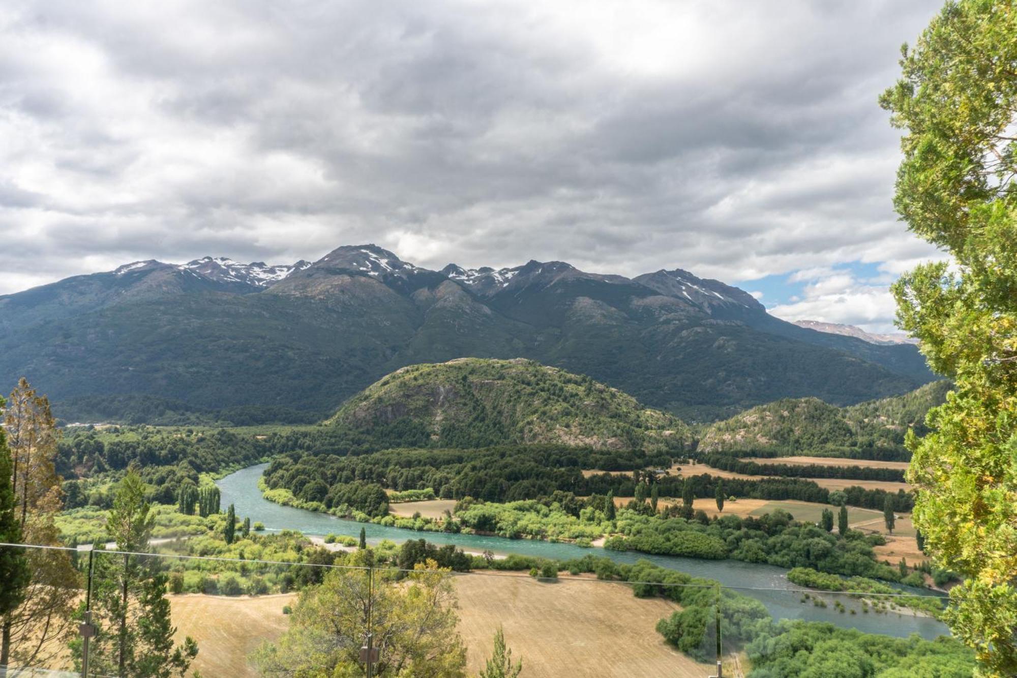 Uman Lodge Patagonia Chile Futaleufú Екстериор снимка